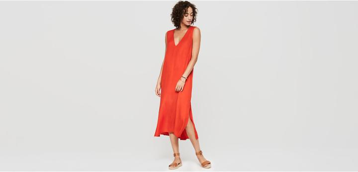 Lou & Grey Ali Golden V-neck Midi Dress