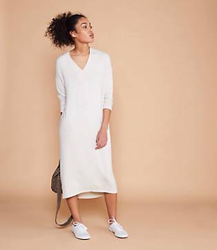 Lou & Grey Signaturesoft V-neck Midi Dress