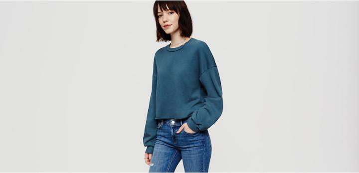 Lou & Grey Lacausa Cropped Pullover