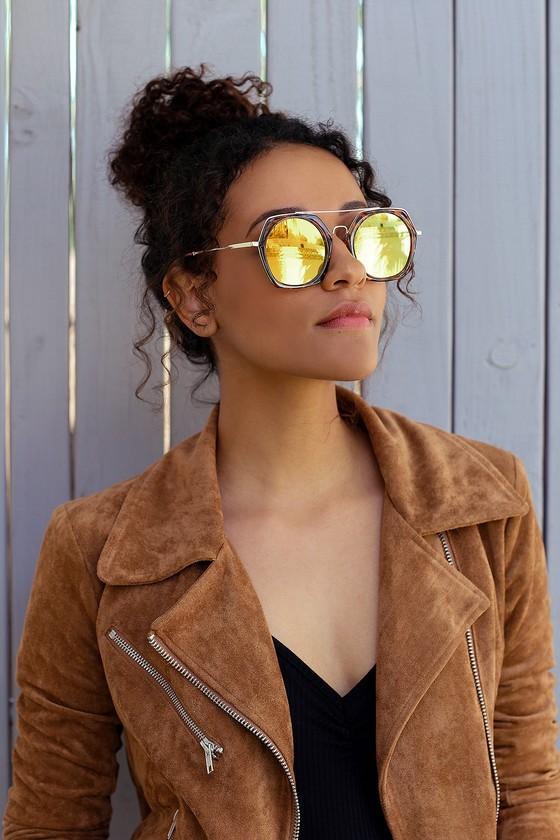 Blanche Tortoise And Gold Sunglasses | Lulus