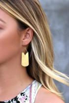 Chic Me Out Brushed Gold Earrings | Lulus