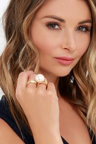 Icco Pearl Of Wisdom Gold And Pearl Two-finger Ring