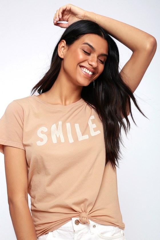 Day Smile Tan Knotted Tee | Lulus