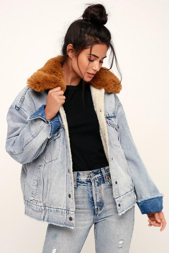 Levi's Oversized Sherpa Trucker Light Wash Denim Jacket | Lulus