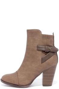 Breckelle's Swoon Walker Beige High Heel Ankle Boots