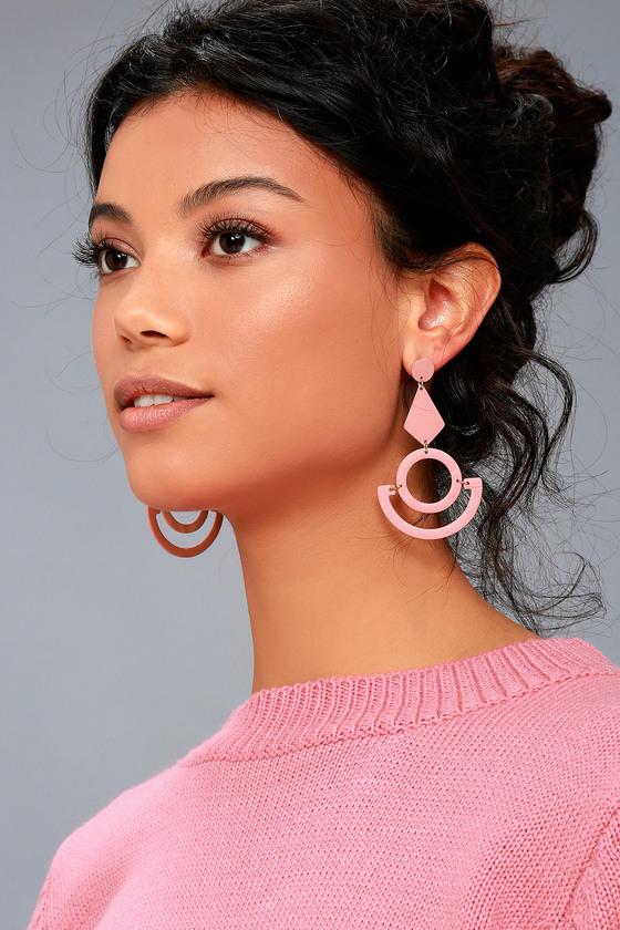 Shashi | Callie Rose Pink Earrings | Lulus