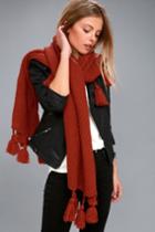 Lulus | Northern Hemisphere Terra Cotta Knit Scarf | Red | 100% Polyester