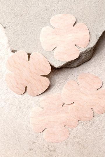 Hollywood Fashion Secrets Hollywood No-show Petal Concealers | Lulus