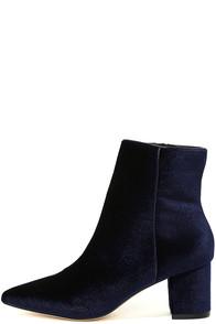 Steven By Steve Madden Bollie Blue Velvet Pointed Booties