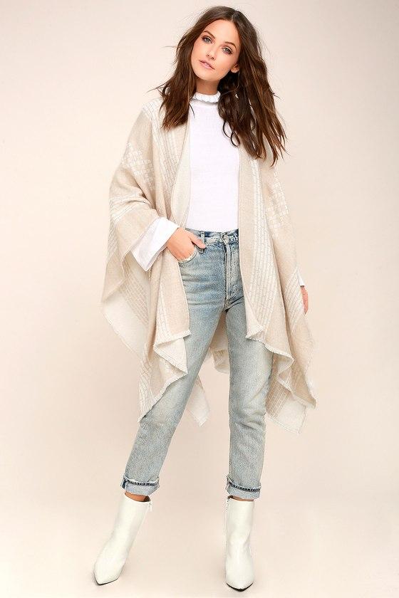 Gentle Fawn | Kirin White And Beige Print Poncho | Lulus