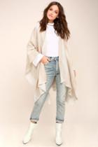 Gentle Fawn | Kirin White And Beige Print Poncho | Lulus