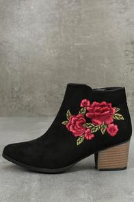Qupid Feronia Black Suede Embroidered Ankle Booties