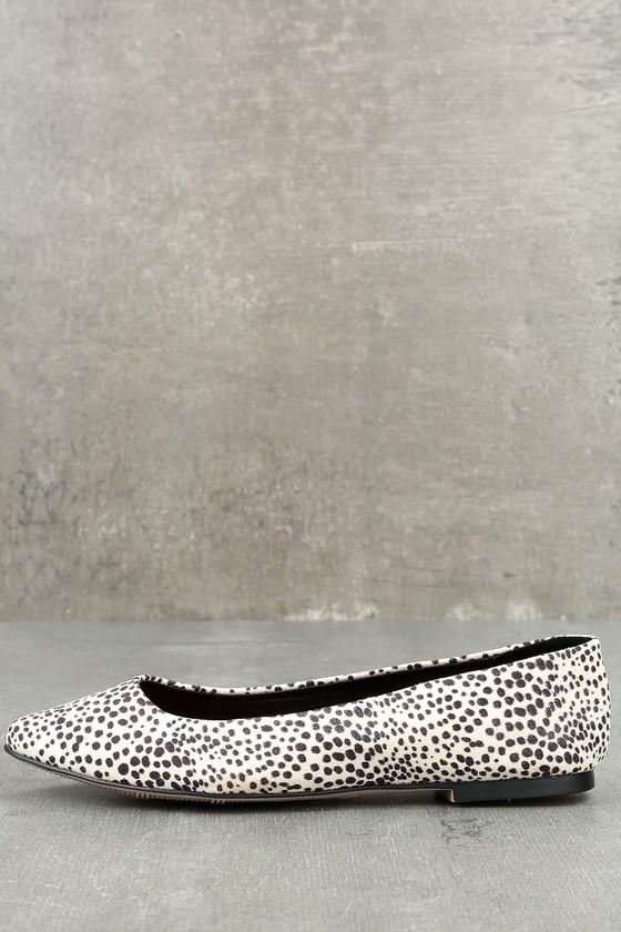 Mia | Kandace White And Black Dot Suede Pointed Flats | Size 6 | Vegan Friendly | Lulus