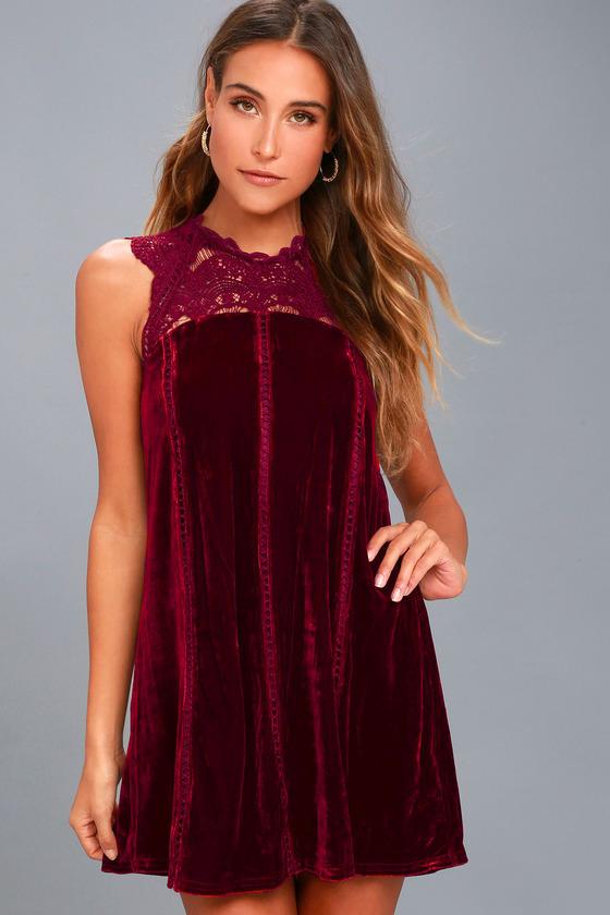 Lulus | Who's Who Burgundy Crocheted Lace Velvet Shift Dress | Size Large | Red | 100% Polyester