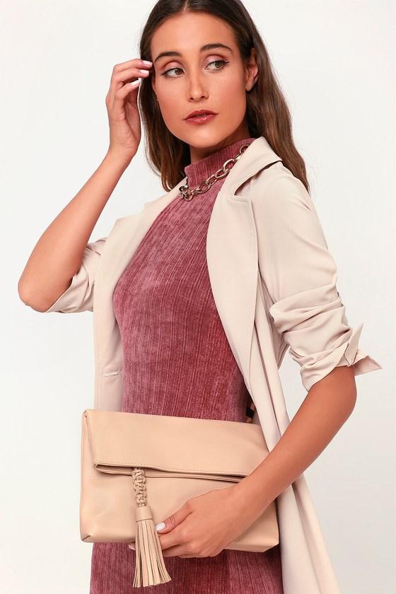 Good As Fold Nude Clutch | Lulus