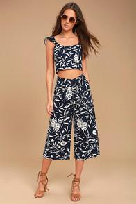 J.o.a. Maylee Navy Blue Floral Print Culottes