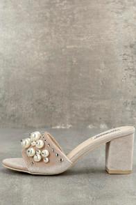 Cape Robbin Sabrina Nude Pearl Velvet Mules