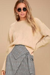 Moon River Bear Hug Light Beige Knit Sweater