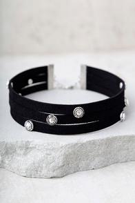 Lulus Ceremonious Silver And Black Layered Choker Necklace