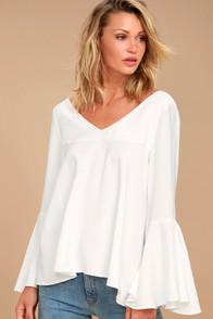 Moon River Marlee White Long Sleeve Top