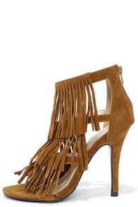 Chase & Chloe Any Excursion Tan Suede Fringe Dress Sandals