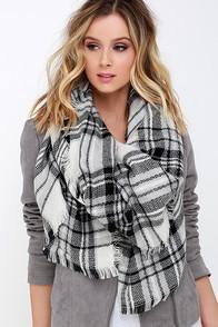 Gena Accessories Ticket To Timbuktu Ivory Plaid Scarf