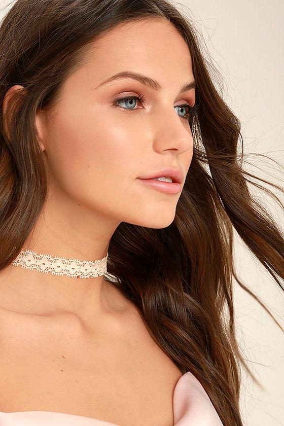 Lulus | For Posh Sake Peach Lace Choker Necklace | Pink