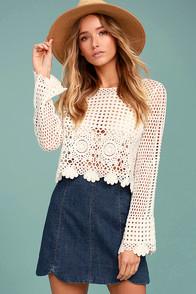Lulus In-crowd Medium Wash Denim Skirt
