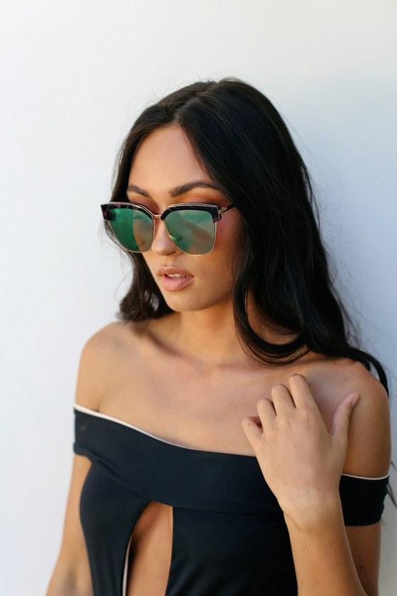 Sunshine And Dine Tortoise And Pink Wayfarer Sunglasses | Lulus