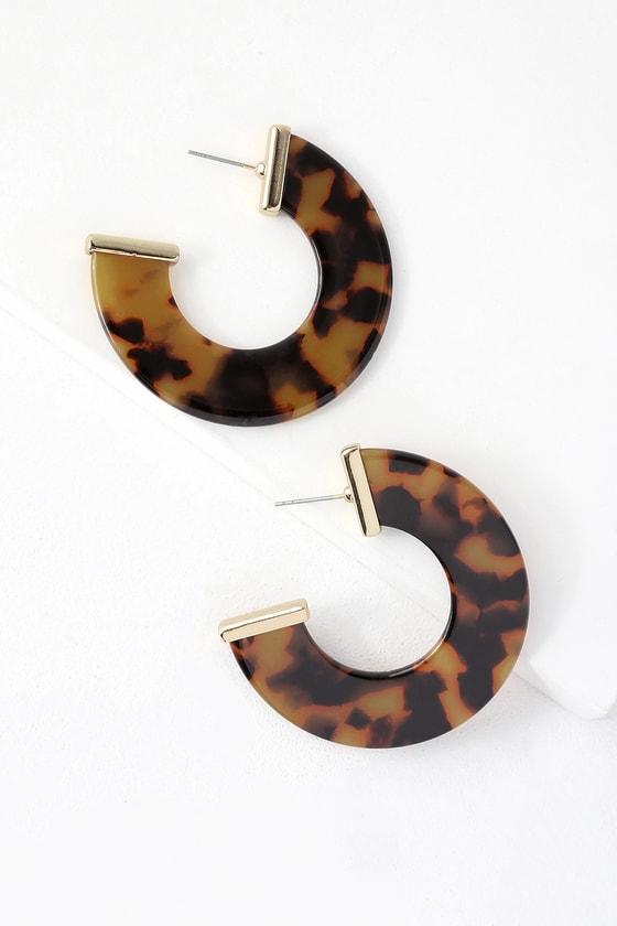 Westport Tortoise Acetate Hoop Earrings | Lulus