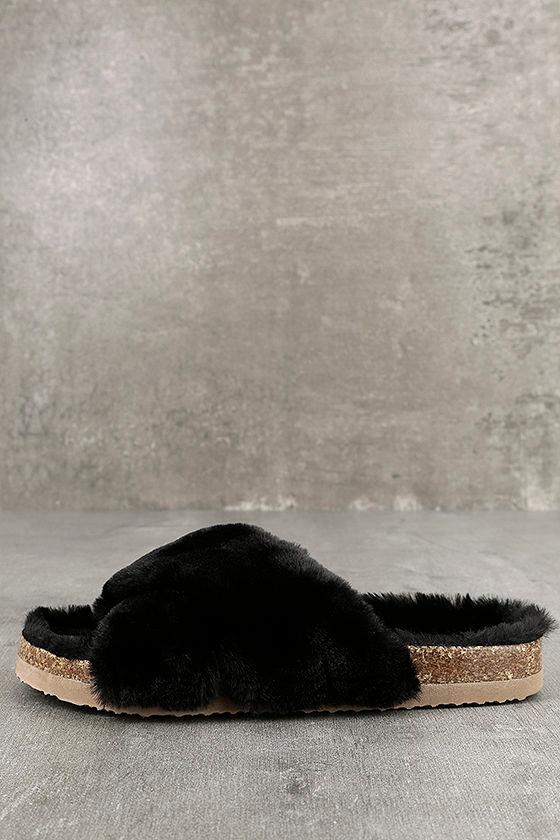 Bc Footwear Bc Footwear Myth Black Faux Fur Slide Sandals | Size 8 | Lulus