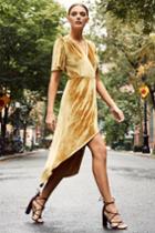 Lulus | Amour Golden Yellow Velvet High-low Wrap Dress | Size Large