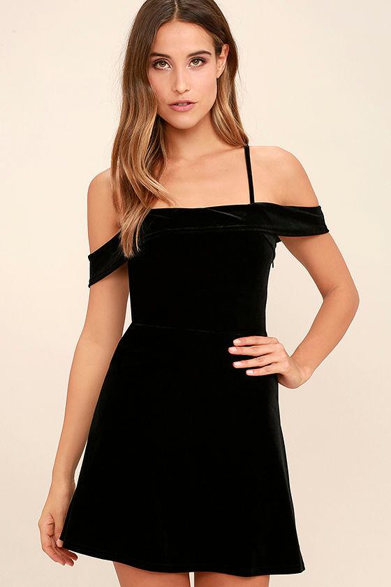 Lulus | My Kind Of Romance Black Velvet Off-the-shoulder Dress | Size X-small