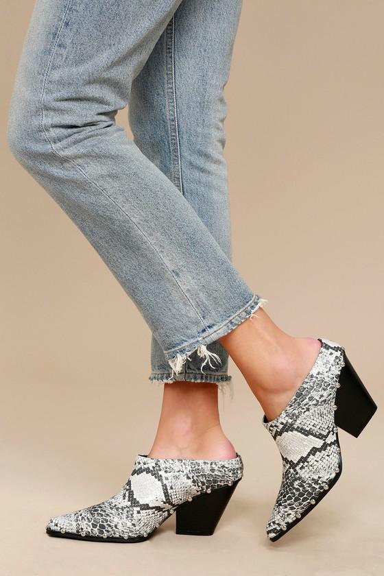 Cape Robbin | Ninia Black And White Snake Pointed Toe Mules | Size 10 | Vegan Friendly | Lulus