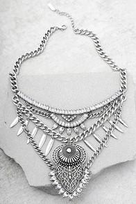 Lulus Delight And Dazzle Silver Rhinestone Statement Necklace