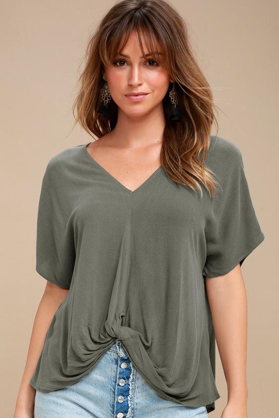 Sadie & Sage Day Maker Charcoal Grey Knotted Tee | Lulus
