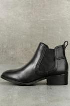 Steve Madden Dicey Black Leather Ankle Booties