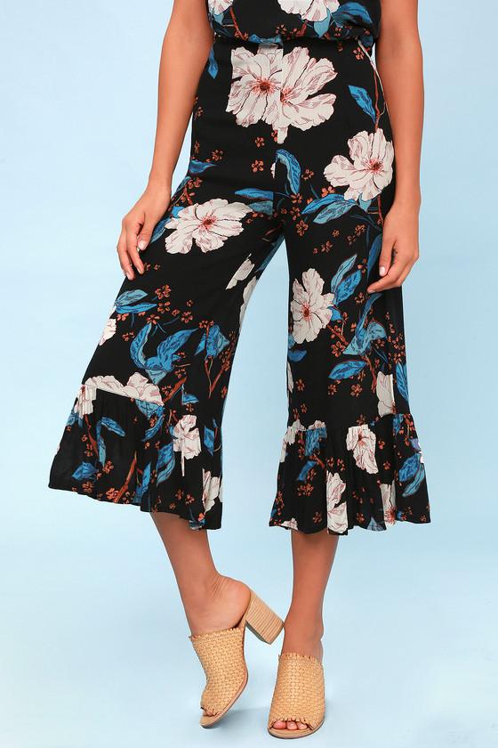 Billabong Strange Talk Black Floral Print Cropped Pants | Lulus