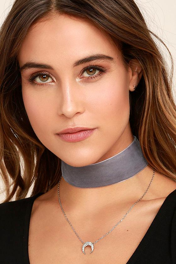 Lulus | Under The Same Sky Silver And Grey Velvet Choker Necklace