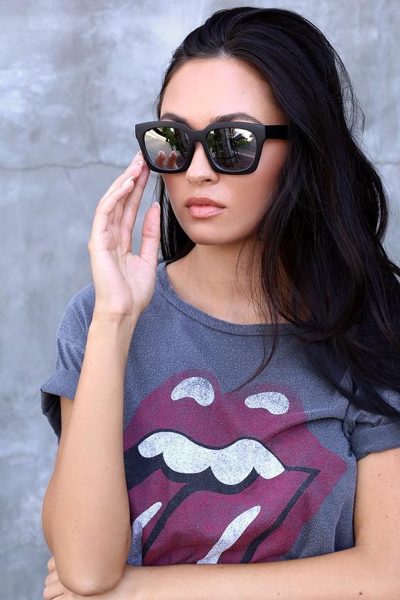 New York, New York Black And Silver Mirrored Square Sunglasses | Lulus