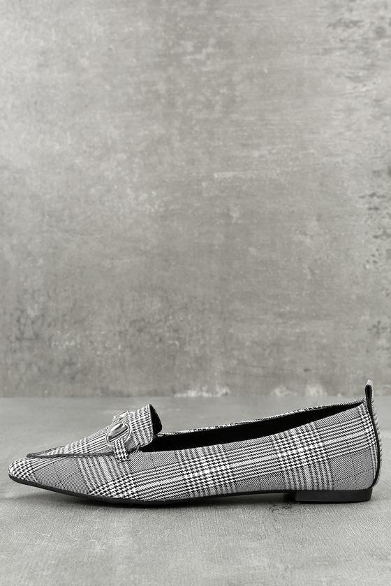 Lulus | Charlotte Black And White Plaid Loafers
