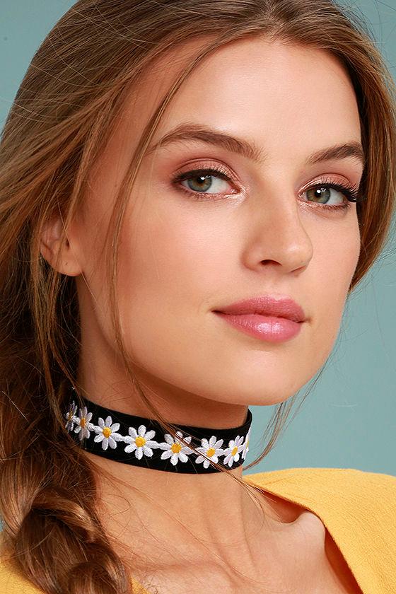 Vanessa Mooney | Dazed Black Velvet Choker Necklace | Lulus