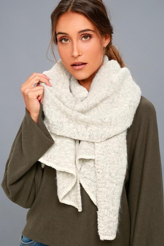 Lulus | Cute 'n' Cozy Heather Grey Scarf
