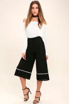 Re:named Style Guide Black Lace Culottes