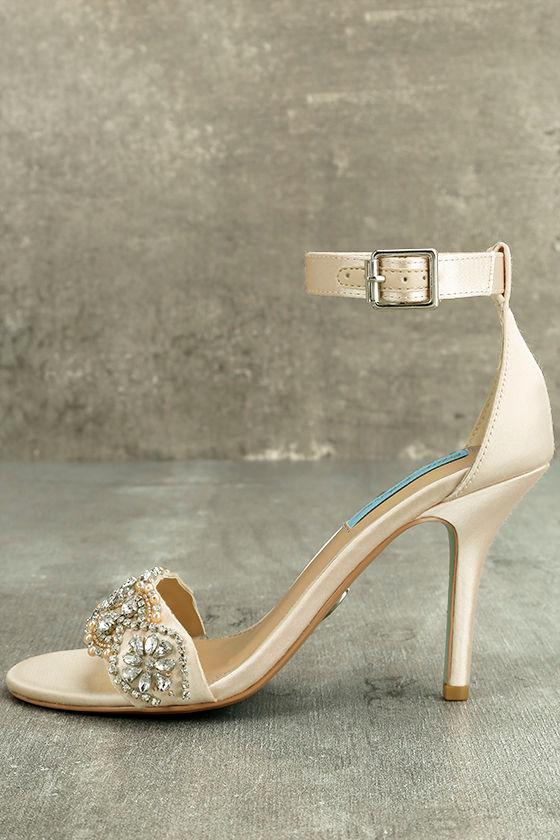 Blue By Betsey Johnson | Gina Champagne Satin Ankle Strap Heels | Size 8.5 | White | Lulus