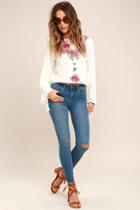 Rvca | Dayley Medium Wash Distressed Skinny Jeans | Size 27 | Blue | Lulus