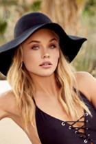 Dynamic Asia | Carmen Sun Diego Black Hat | 100% Wool | Lulus