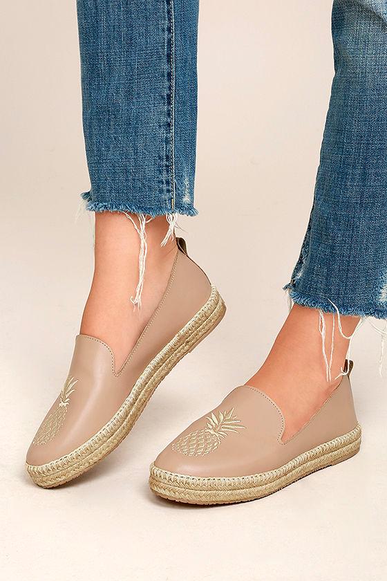Kaanas | Malage Nude Leather Espadrille Loafers | Size 10 | Beige | Lulus
