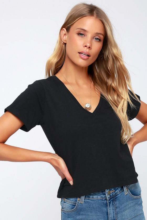 Off-duty Black V-neck Tee | Lulus