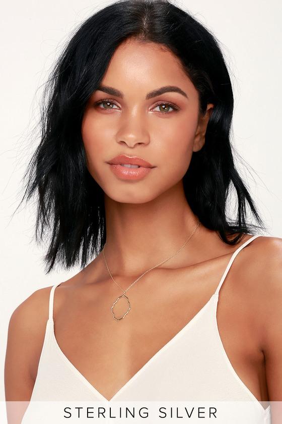 Acapella Gold Pendant Necklace | Lulus